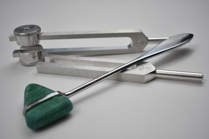 Steel tuning fork – what are they for and how to use them?