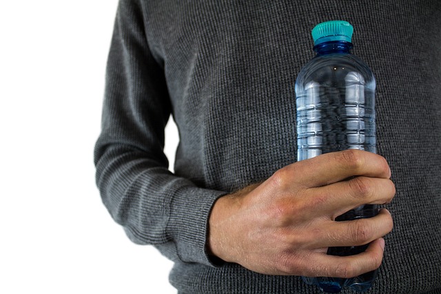 Dlaczego picie odpowiedniej ilości wody jest ważne dla zdrowia?